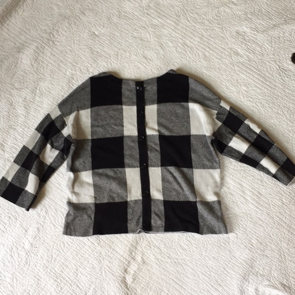 Black and White Plaid Worthington Sweater - Picture 4 of 6